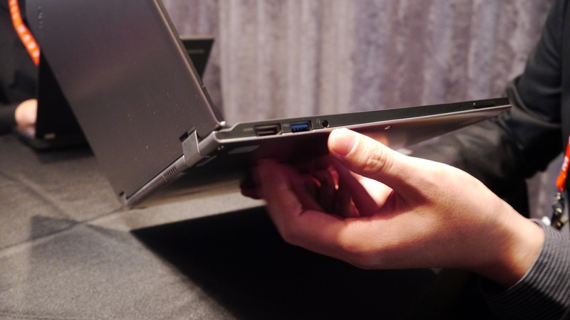 Illustration for article titled Lenovo Yoga: This Windows 8 Ultrabook Moonlights as a Tablet